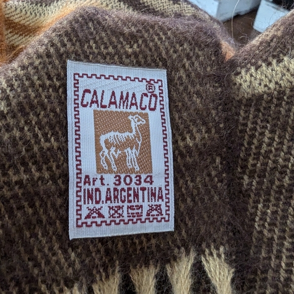 - Calamaco Argentina Alpaca wool scarf , Shaw or wrap. Aztec patter… - Picture 4 of 5